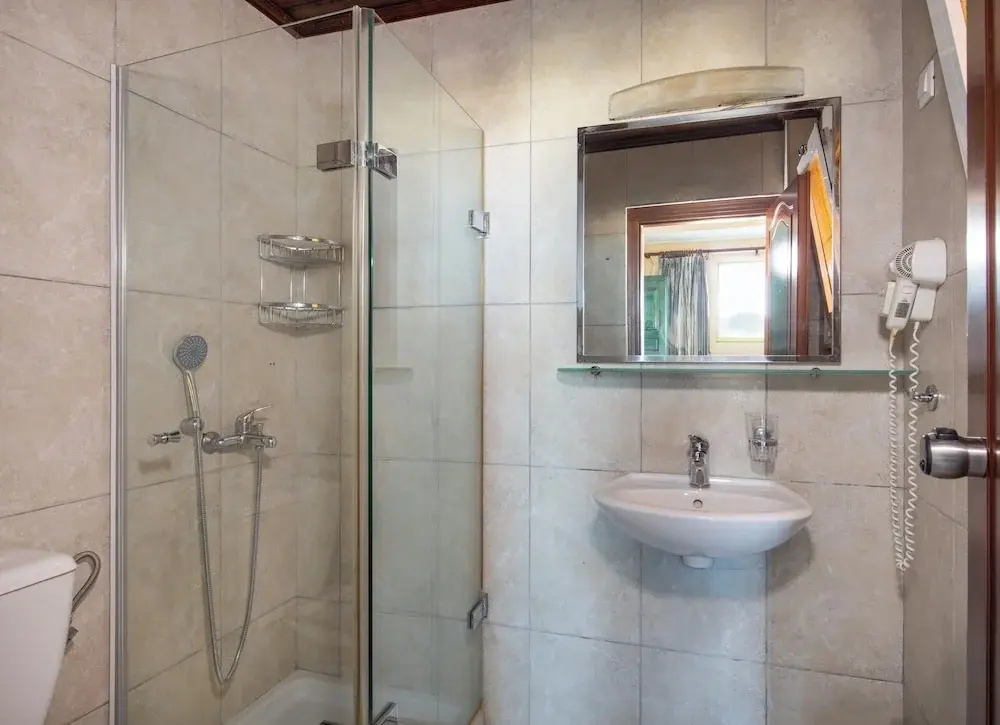 Photo - Castle Suites Hotel