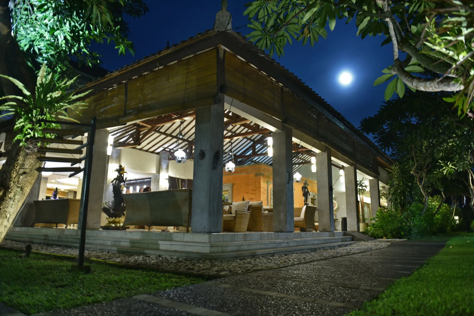 Photo - The Cakra Hotel