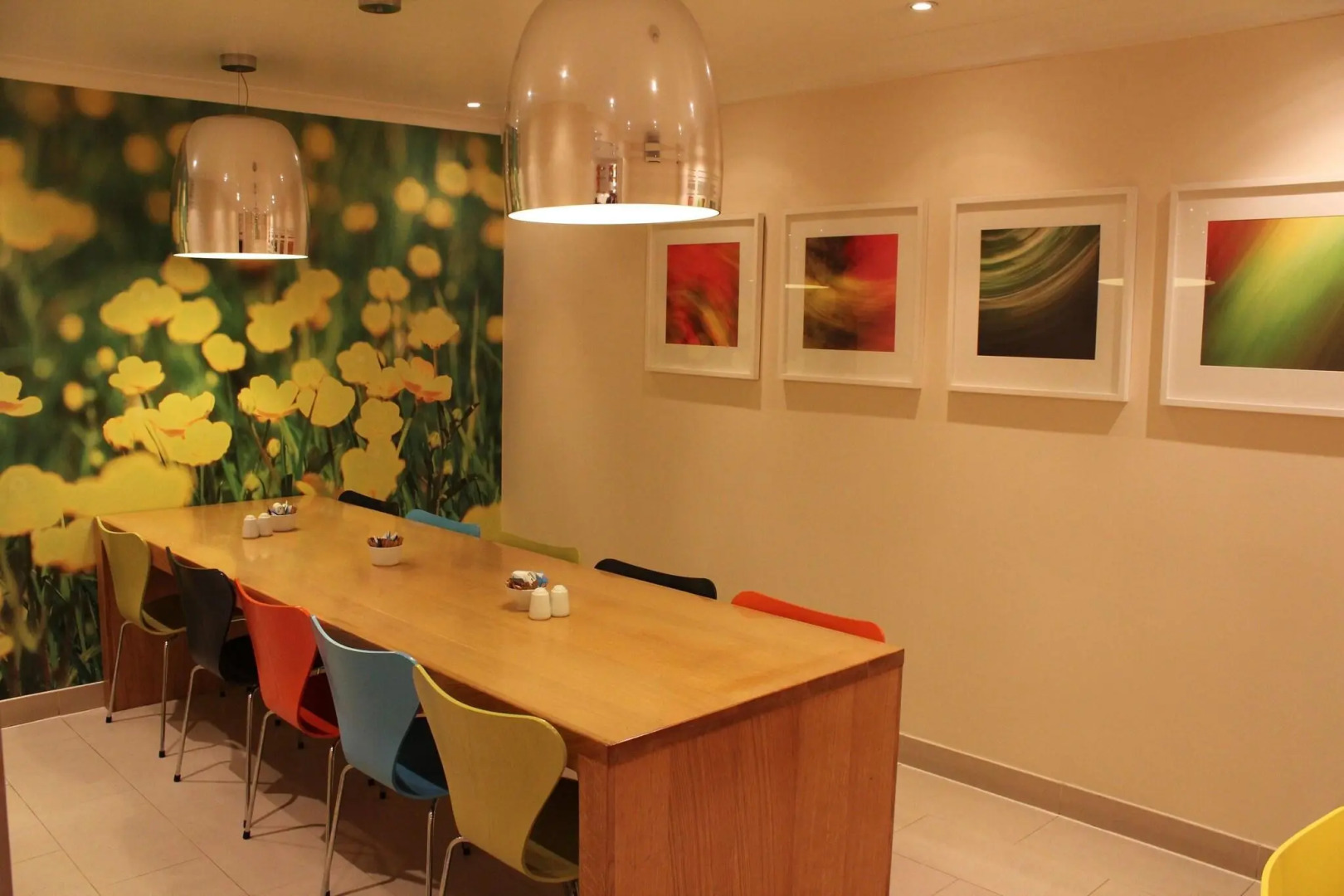 Photo - The Sumner Hotel