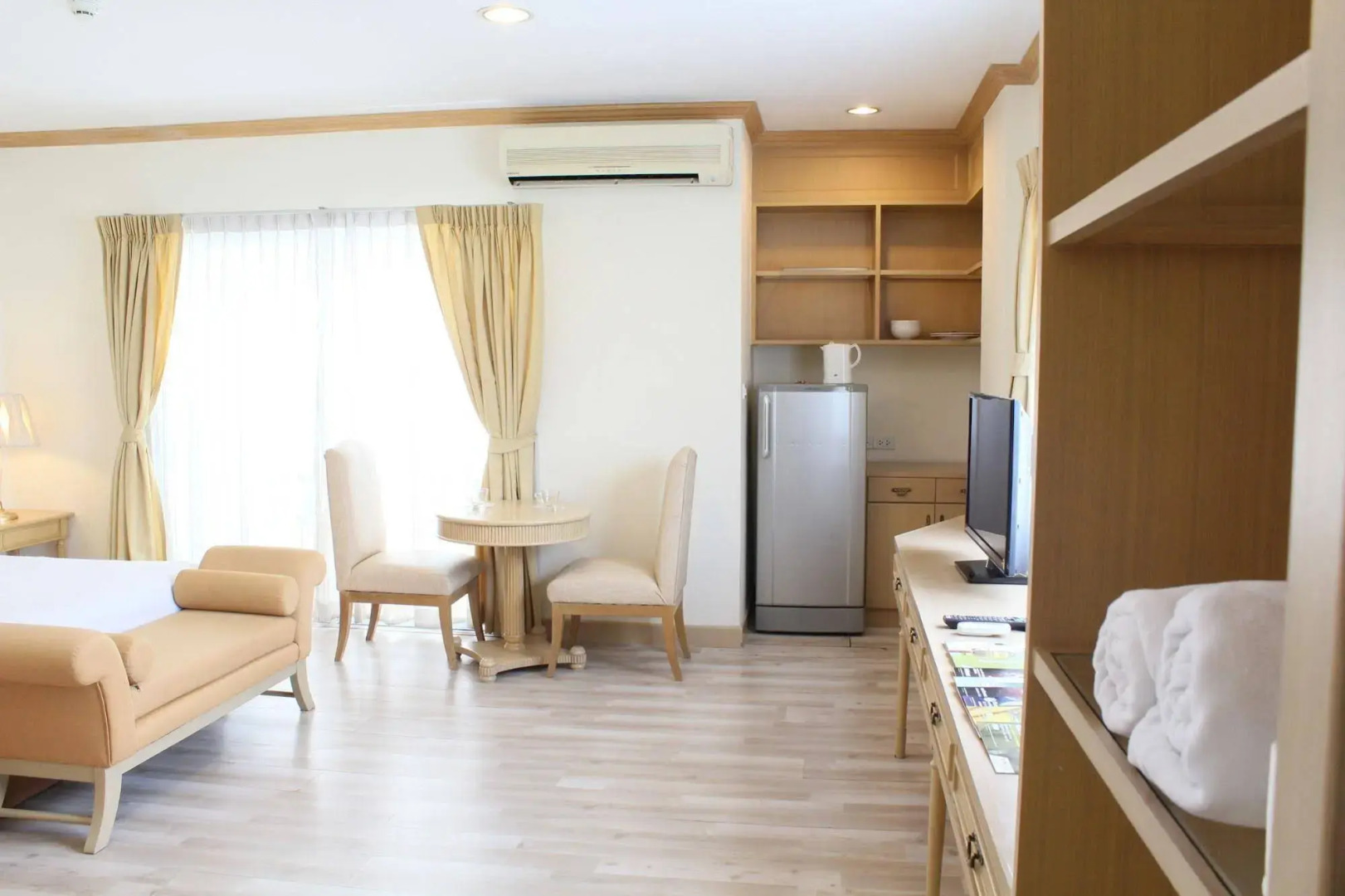 Photo - Romance Hotel Bangna