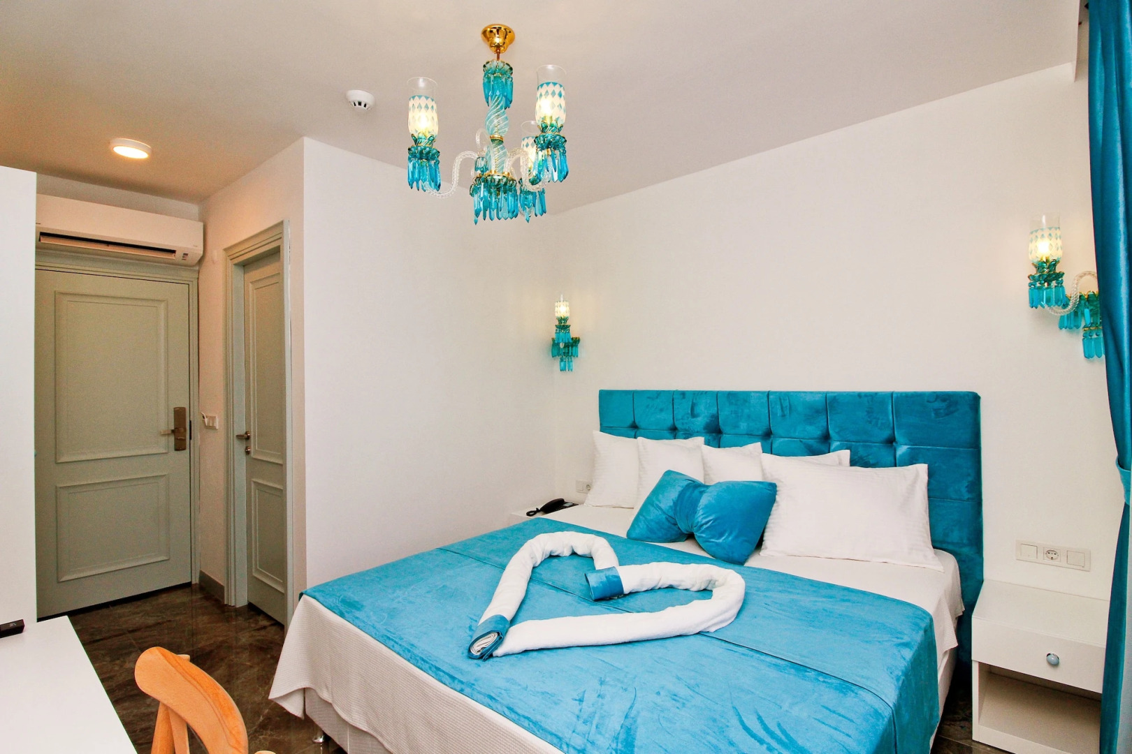 Photo - Dam Hotel Lara