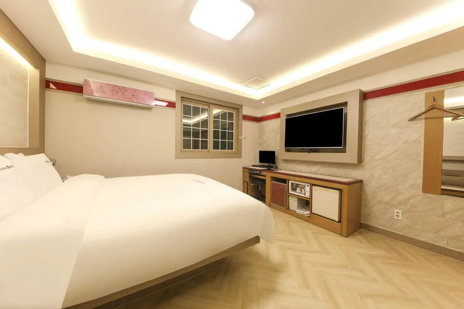 Photo - Sugar Hotel