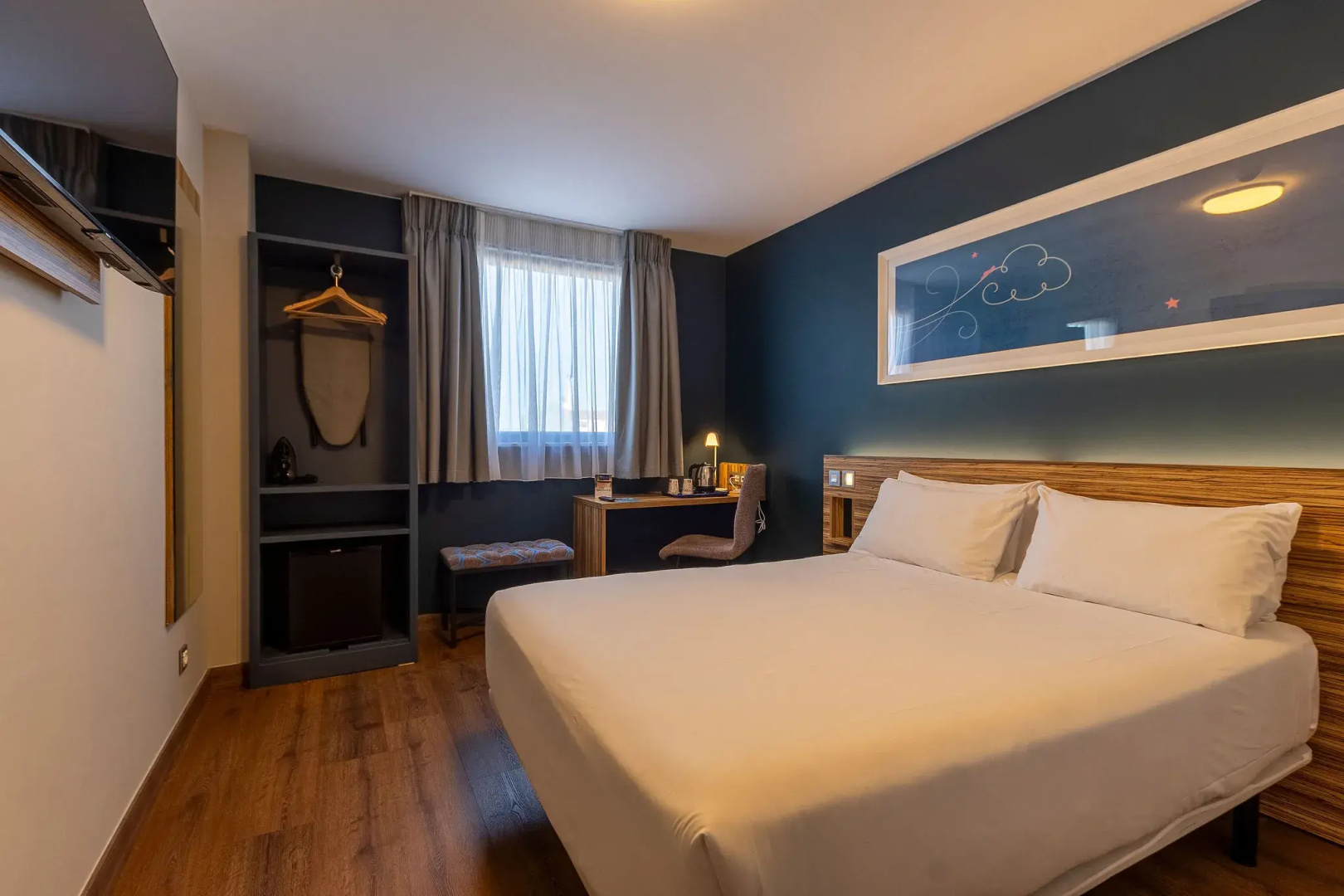 Photo - Travelodge Barcelona Poblenou