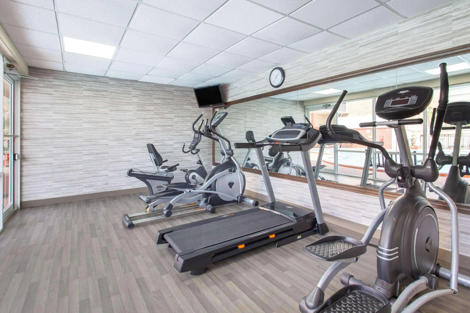 Foto - Ramada by Wyndham Tampa Westshore Airport South