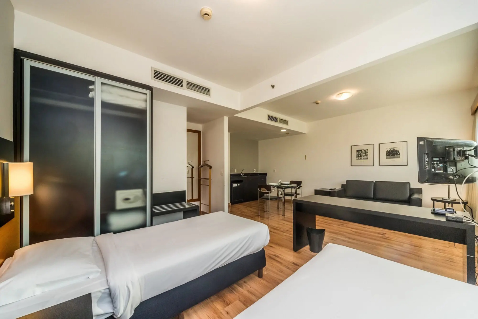 Foto - Paraíso Suítes by Charlie