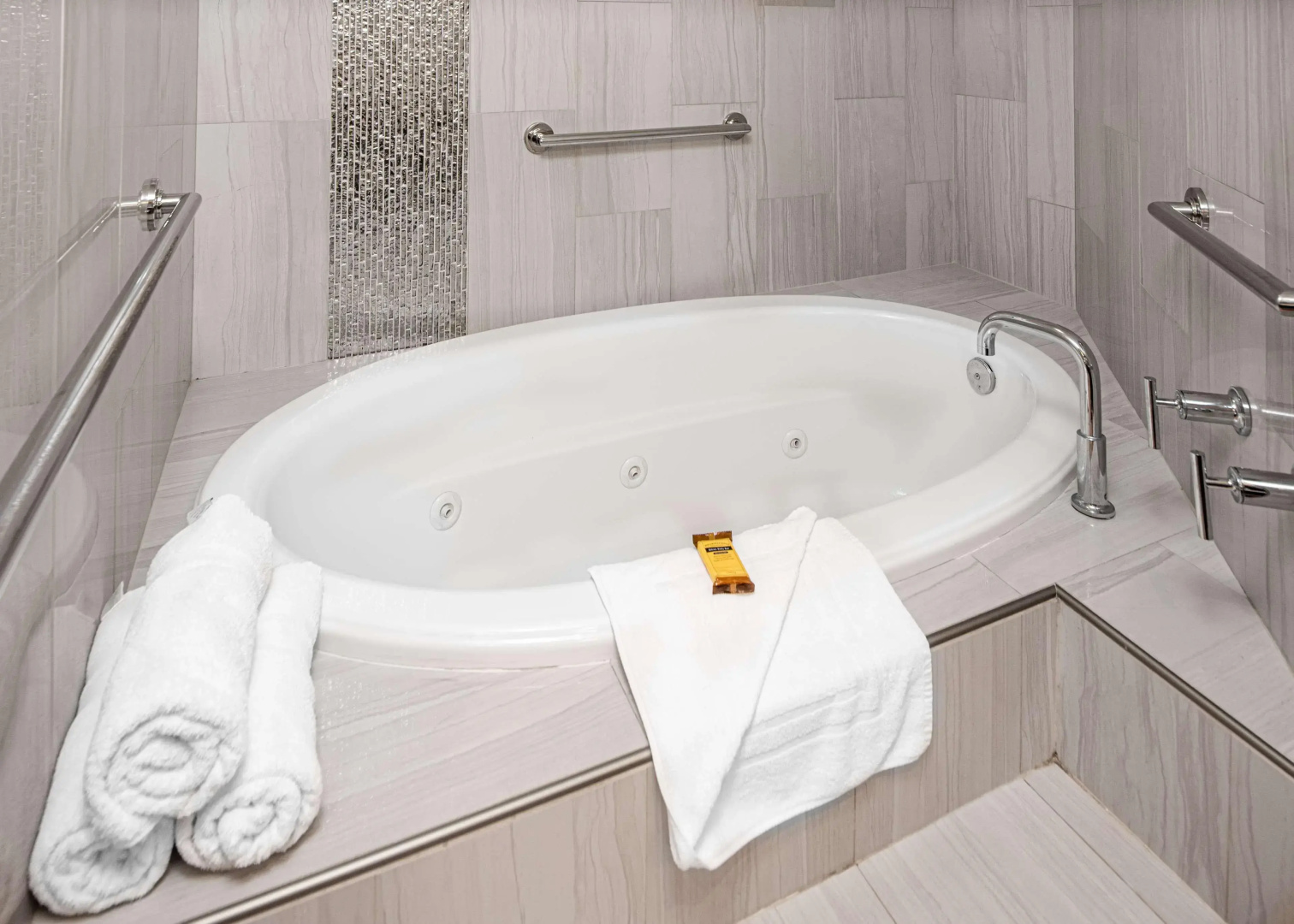 Photo - Best Western Plus Redondo Beach Inn