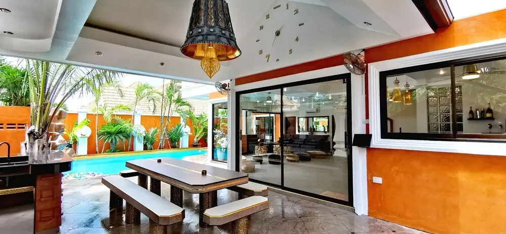 Foto - TUCHELAND Luxury Pool Villa Pattaya Walking Street