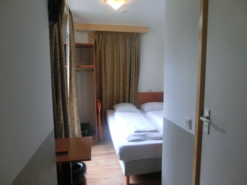 Photo - Orange Tulip Hotel