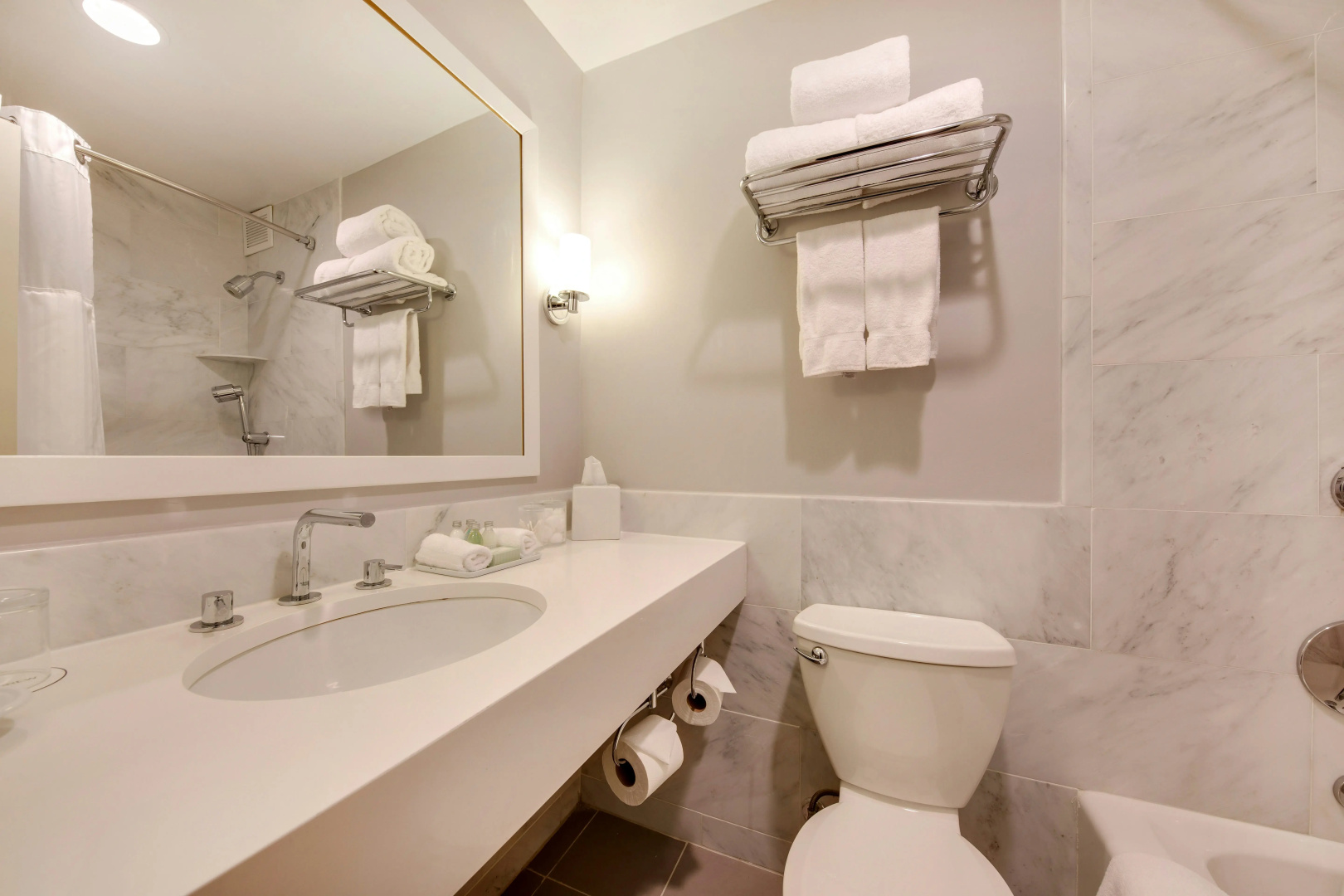 Photo - The Andrew Hotel