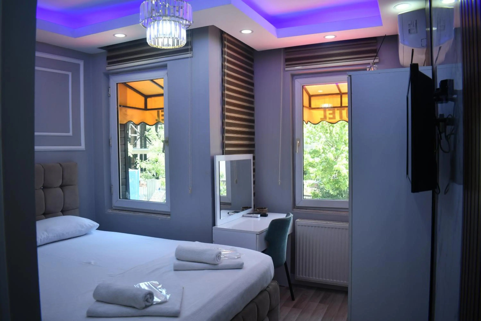Photo - Modena Hotel