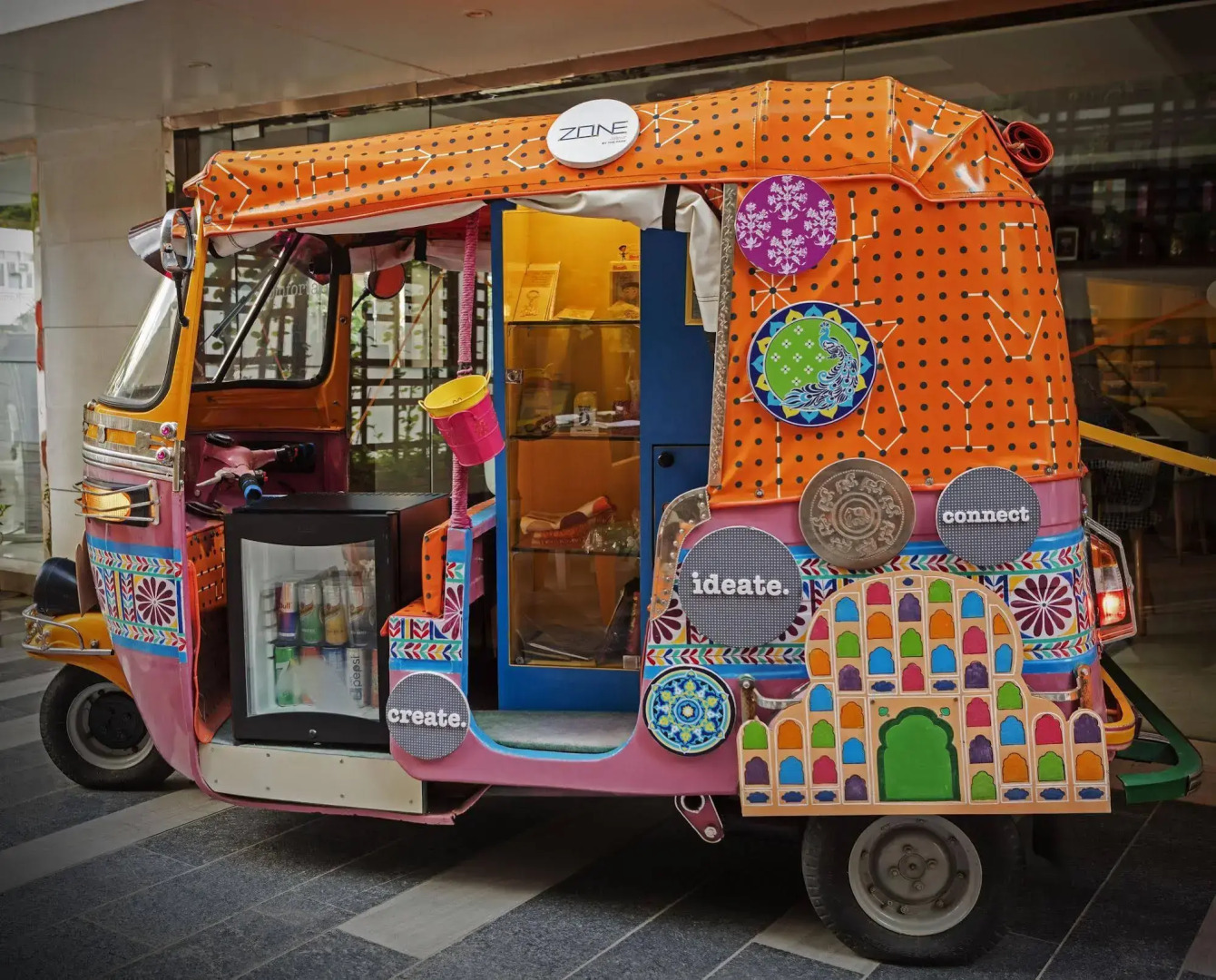 Foto - Zone By The Park , Bani Park Jaipur