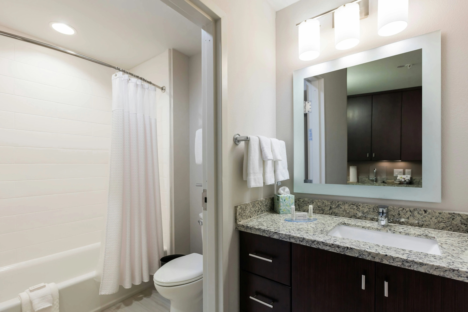 Photo - TownePlace Suites by Marriott Orlando at SeaWorld