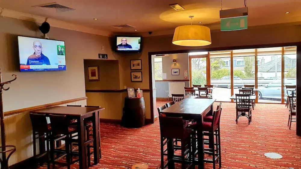 Photo - Wellington Hotel by Greene King Inns