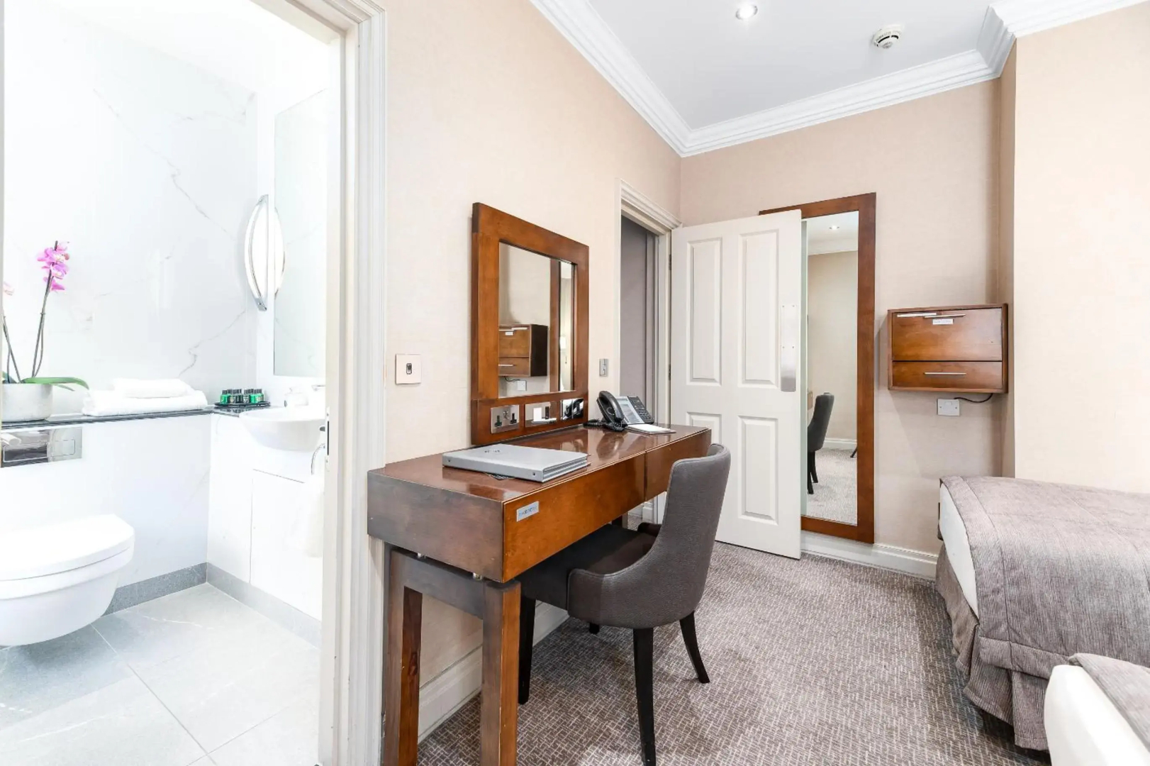 Foto - Gem Langham Court Hotel