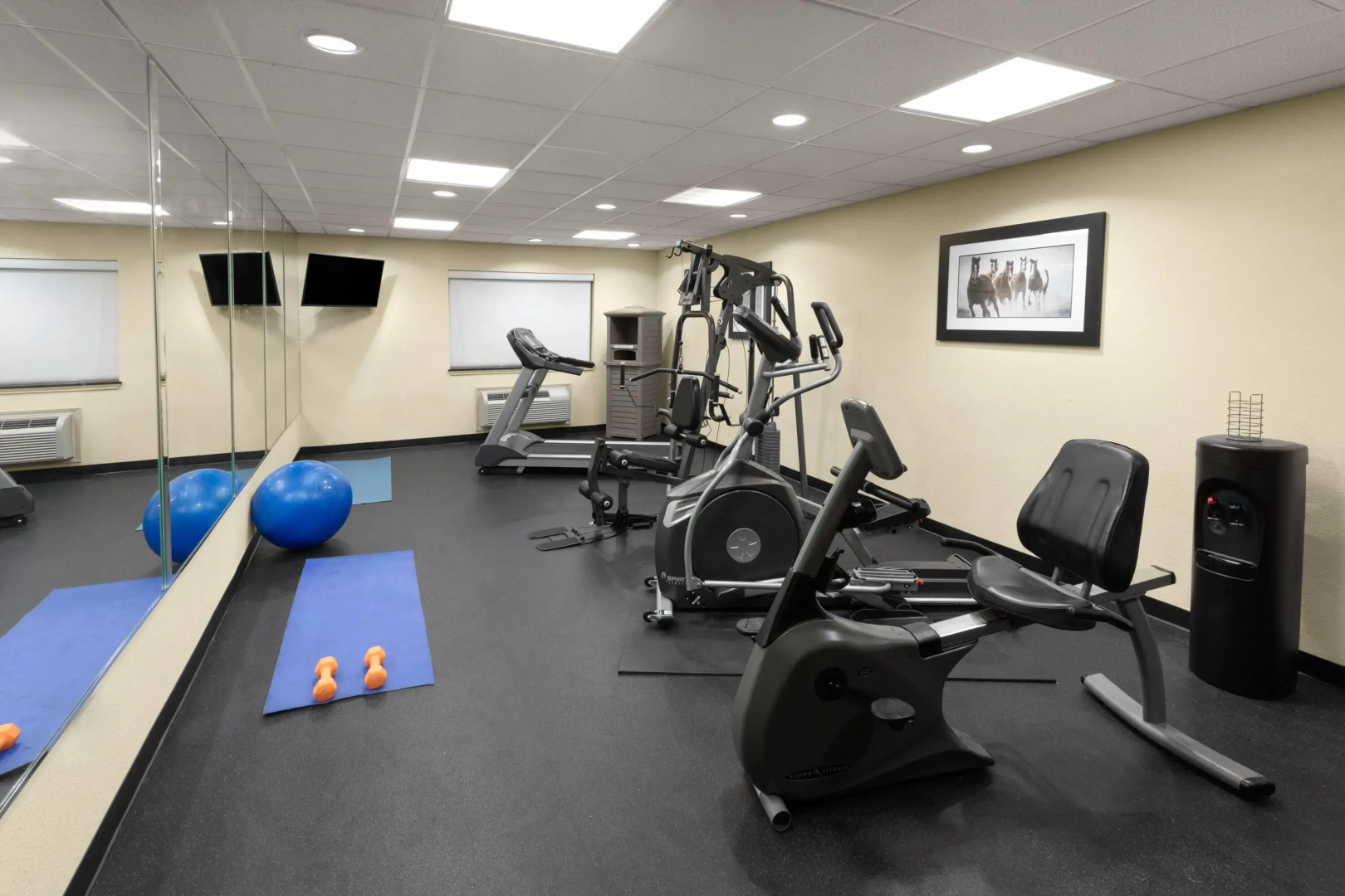Foto - Days Inn & Suites by Wyndham Sam Houston Tollway