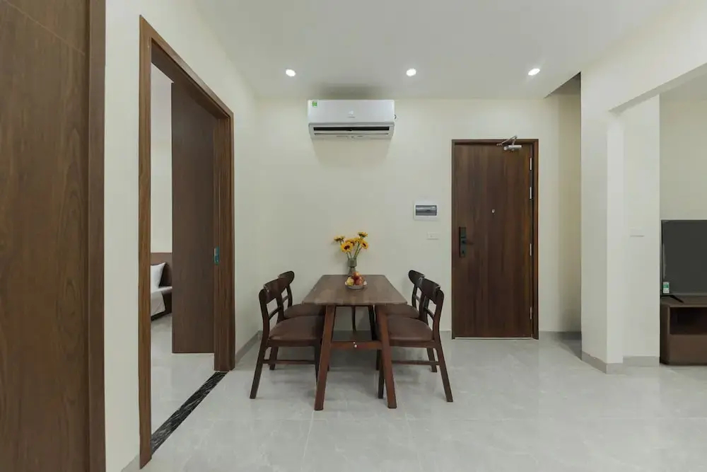 Photo - Townhouse Oak West Lake Apartment