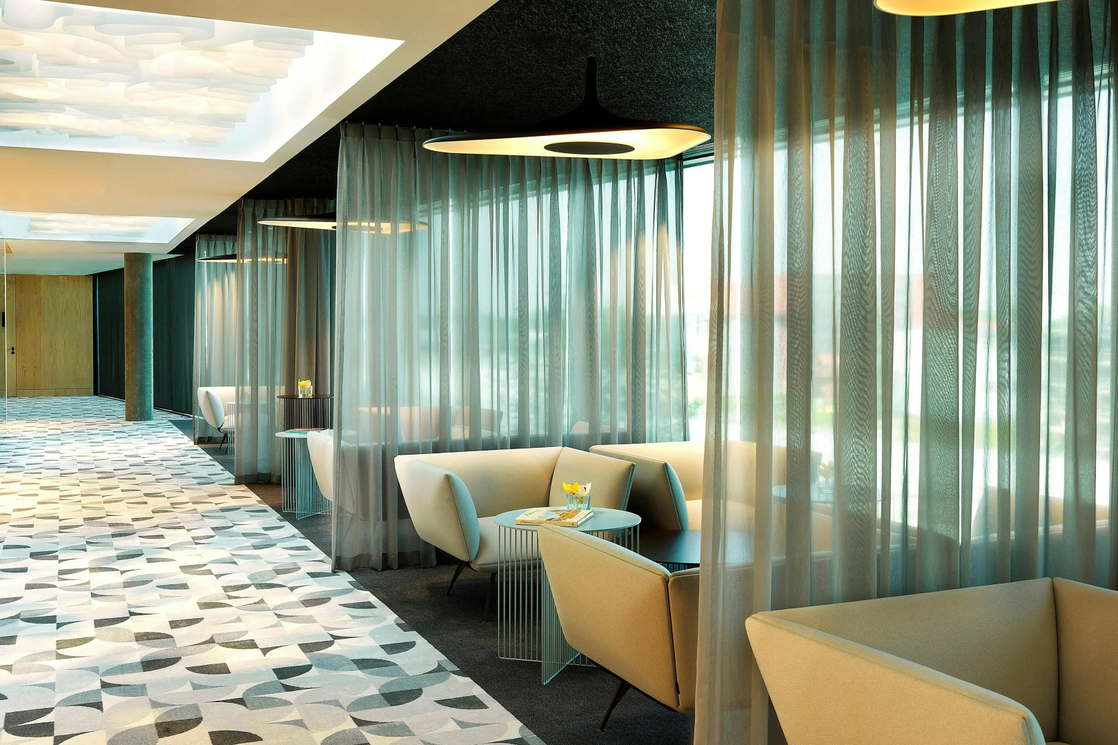 Foto - Renaissance Warsaw Airport Hotel, an Marriott International