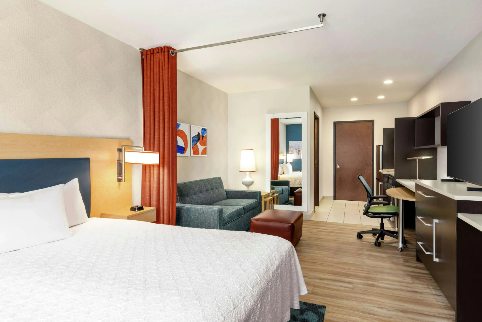 Photo - Home2 Suites by Hilton NY Long Island City/Manhattan View