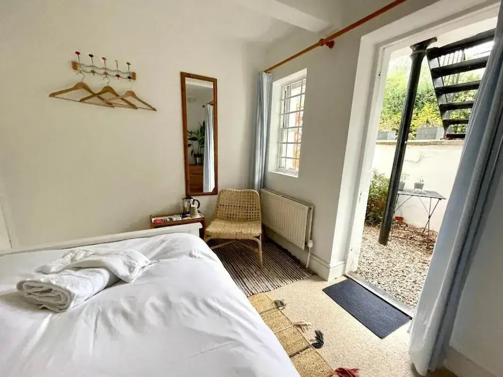 Photo - Central Victorian House