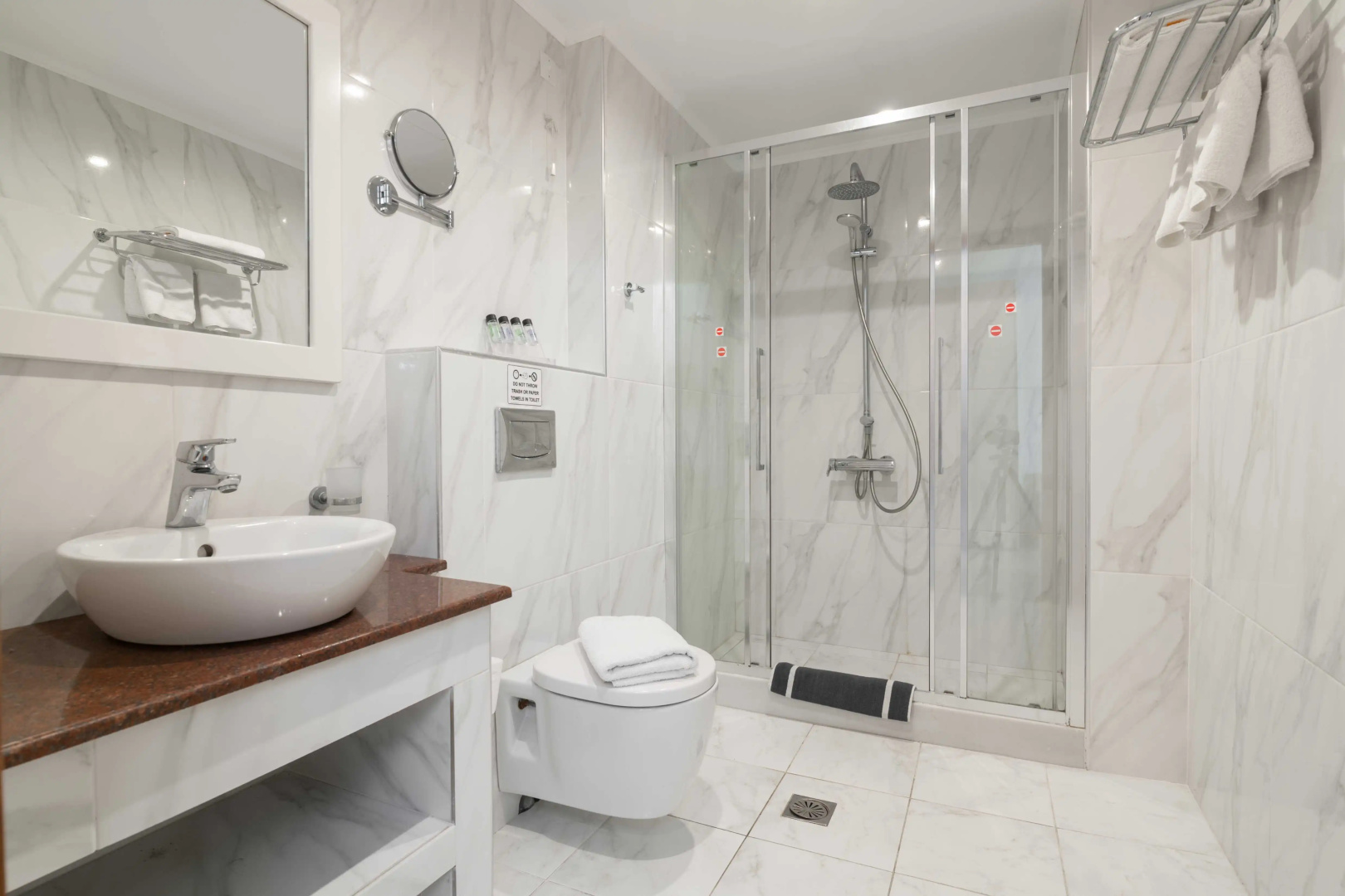 Photo - Karras Hotel
