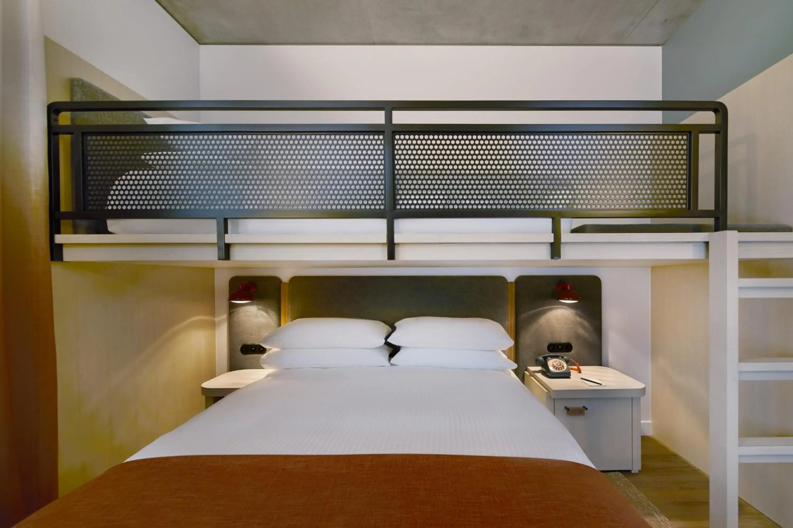 Photo - Moxy Sydney Airport