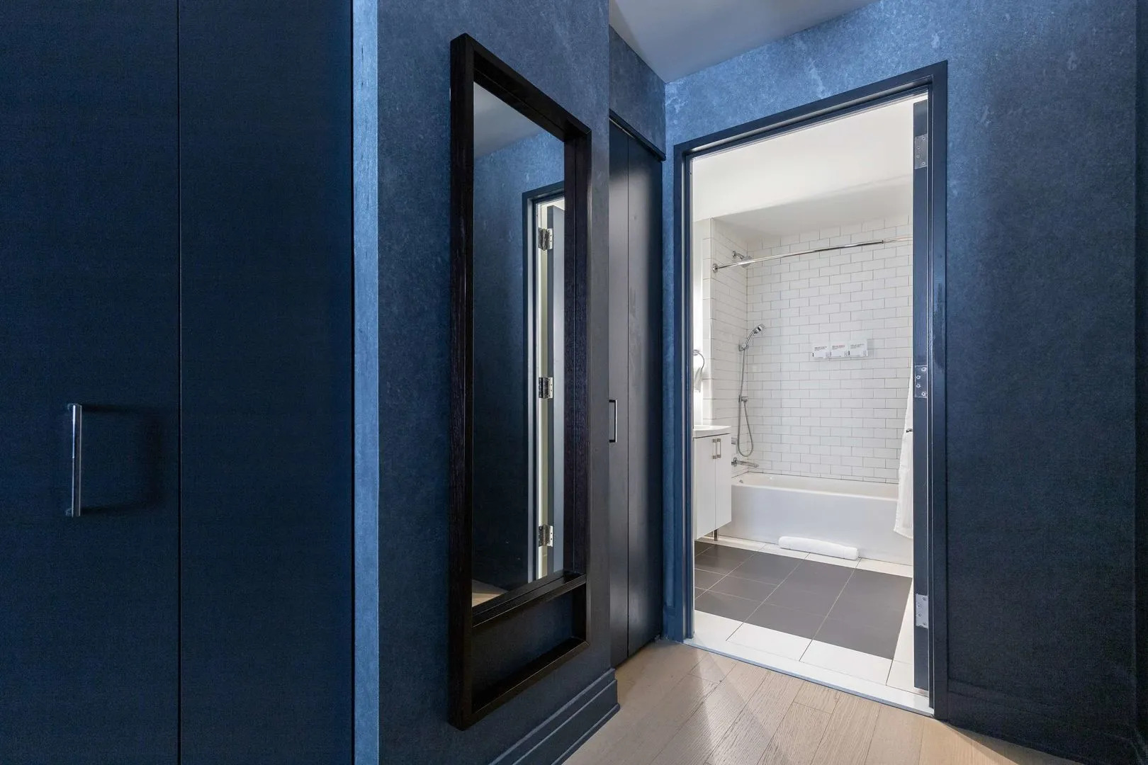 Foto - Mint House 70 Pine by Kasa