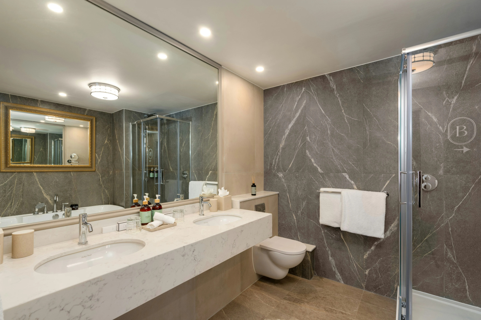 Photo - Brooks Hotel