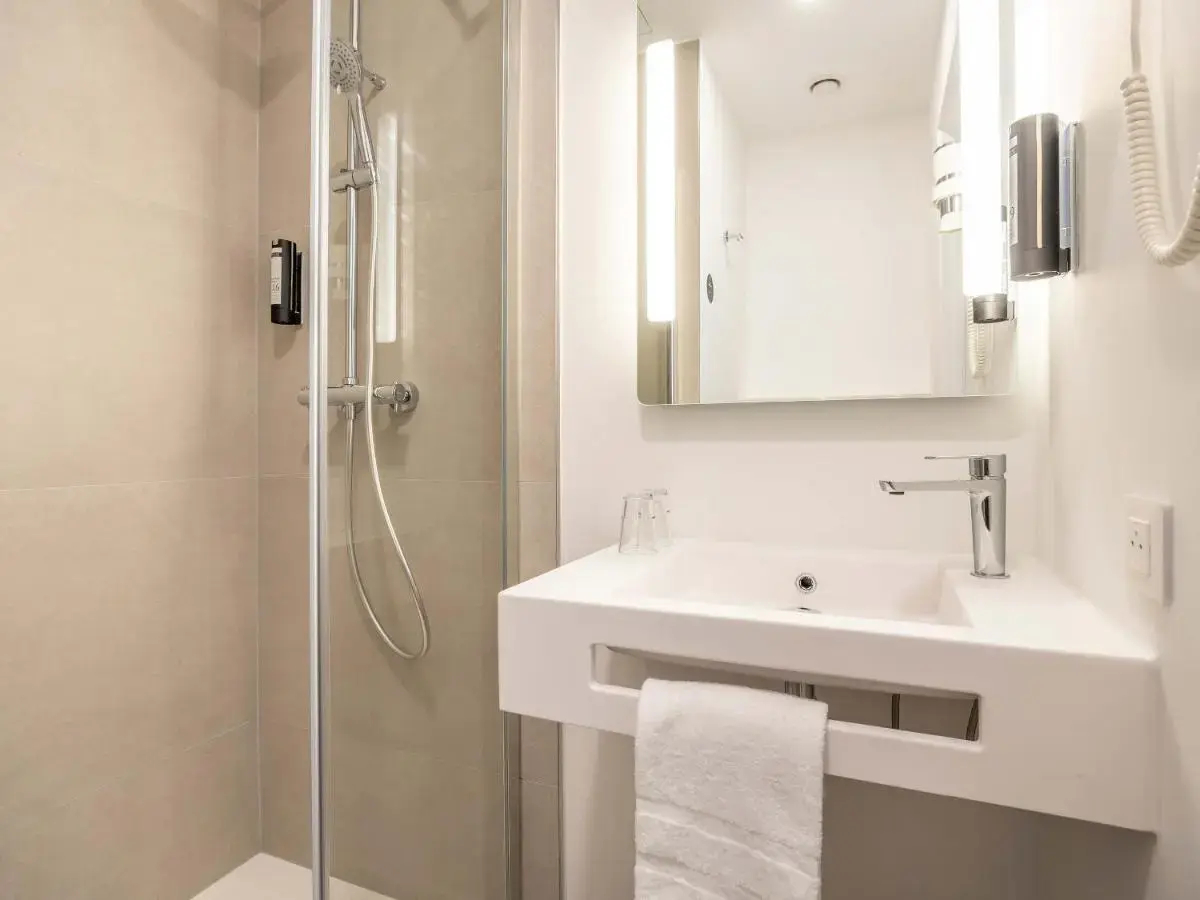Photo - B&B HOTEL Luxembourg Centre Cloche d'Or