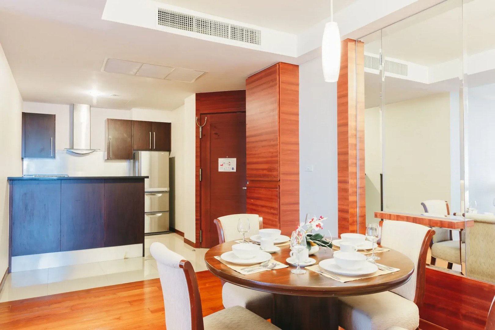 Photo - Column Bangkok Hotel