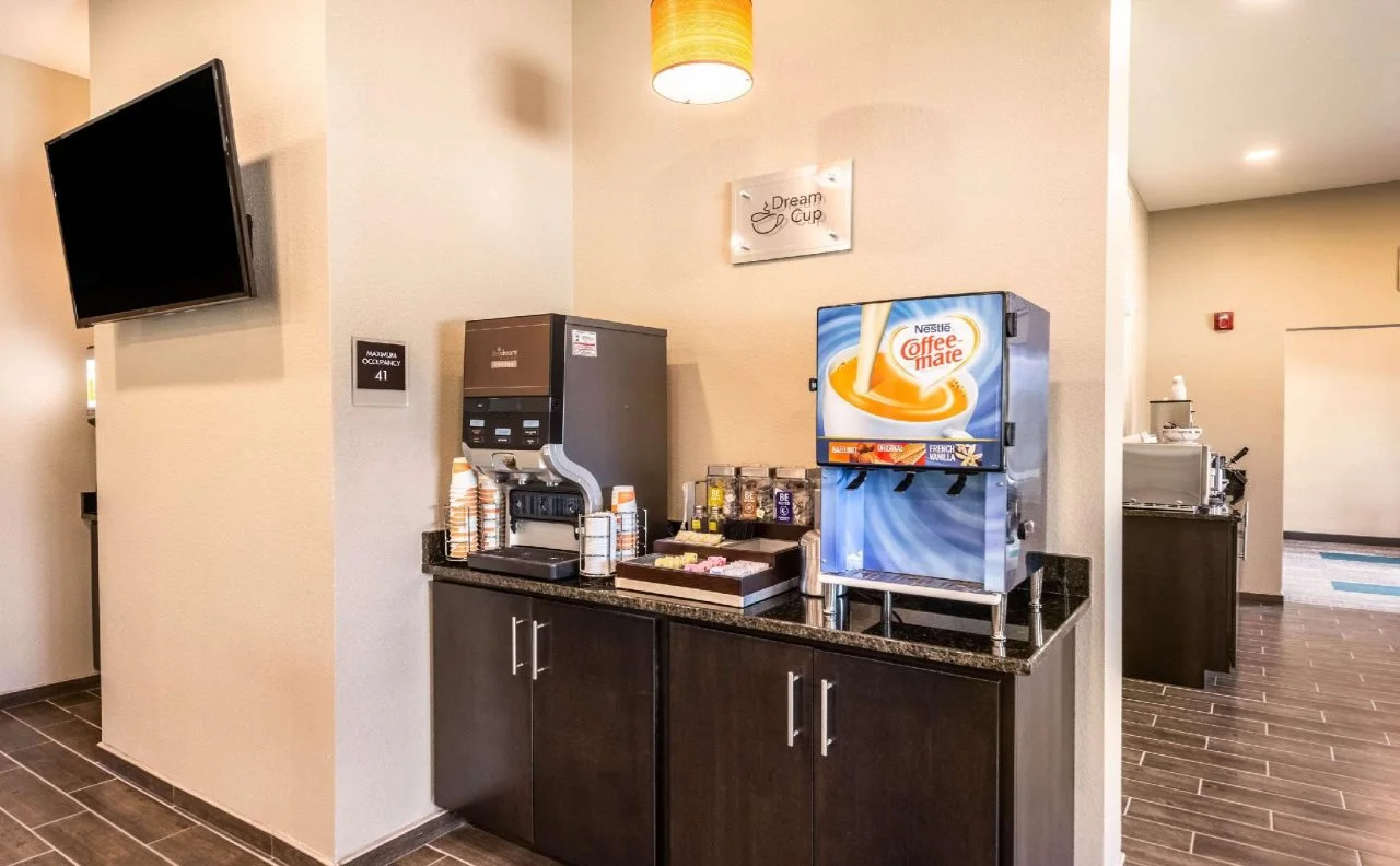 Photo - Magnolia Pointe; BW Signature Collection