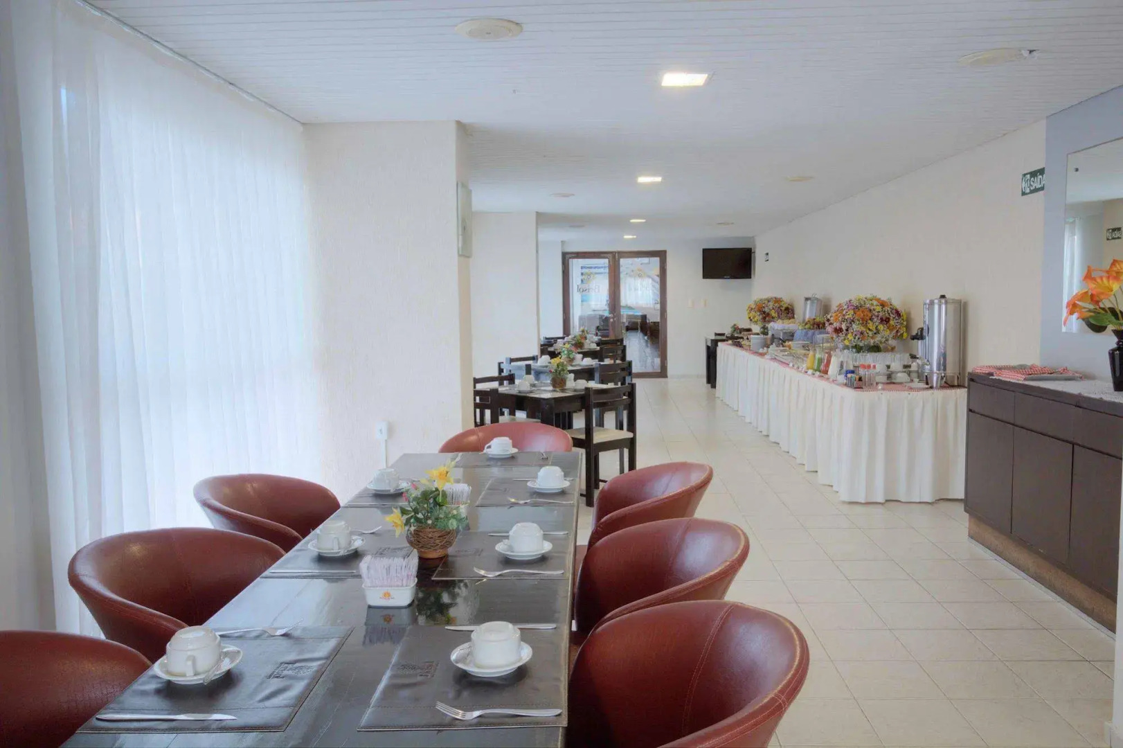 Photo - Tambau Beach Hotel