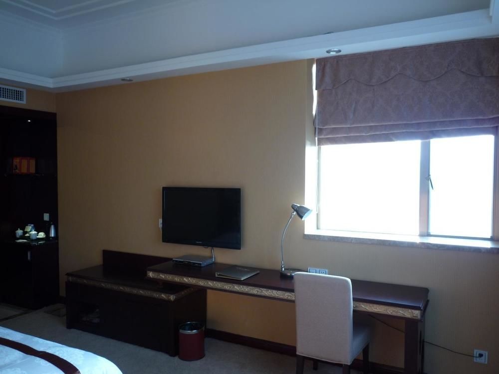 Longzhu Hotel