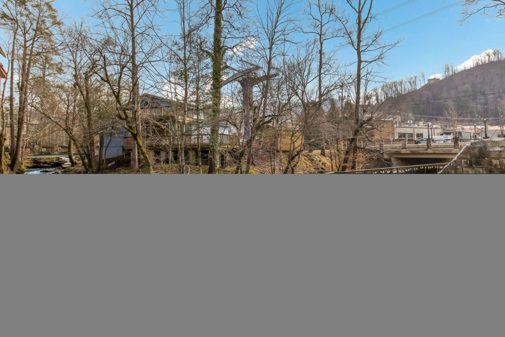 Foto - Econo Lodge Inn & Suites on the River