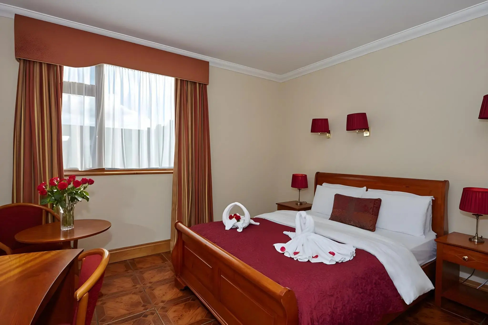 Photo - Uppercross House Hotel