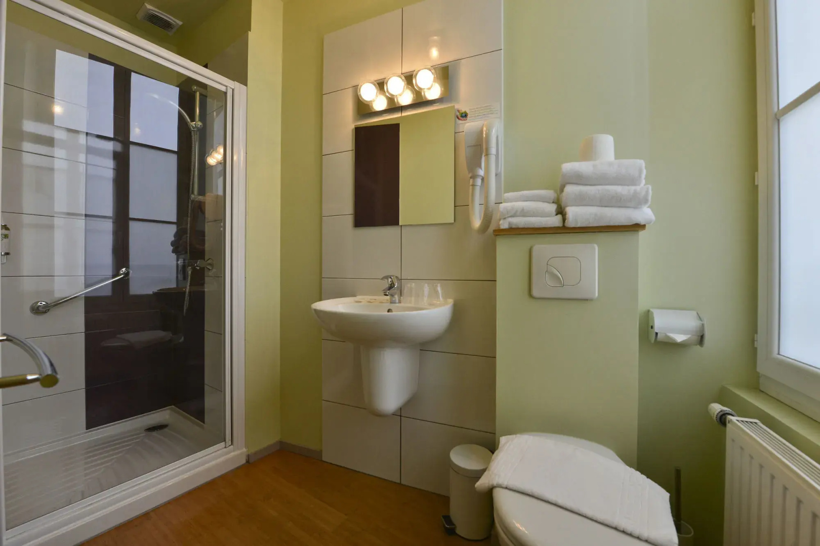 Photo - Accostage Hotel
