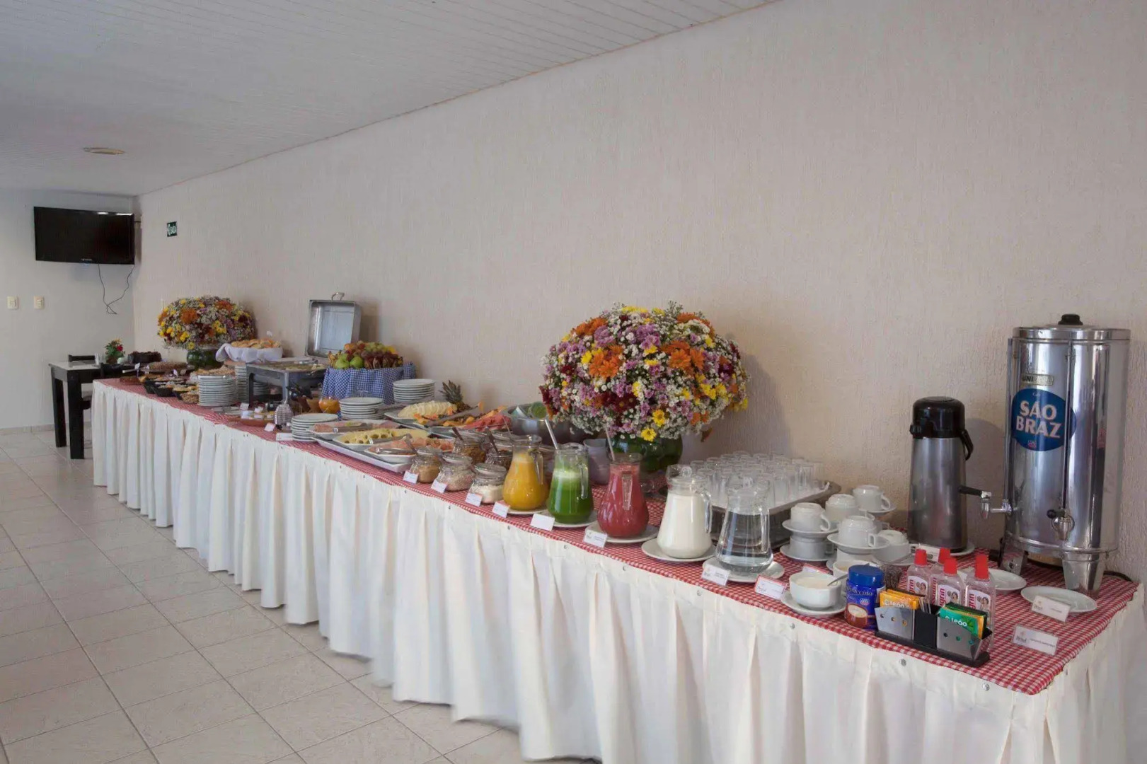 Photo - Tambau Beach Hotel