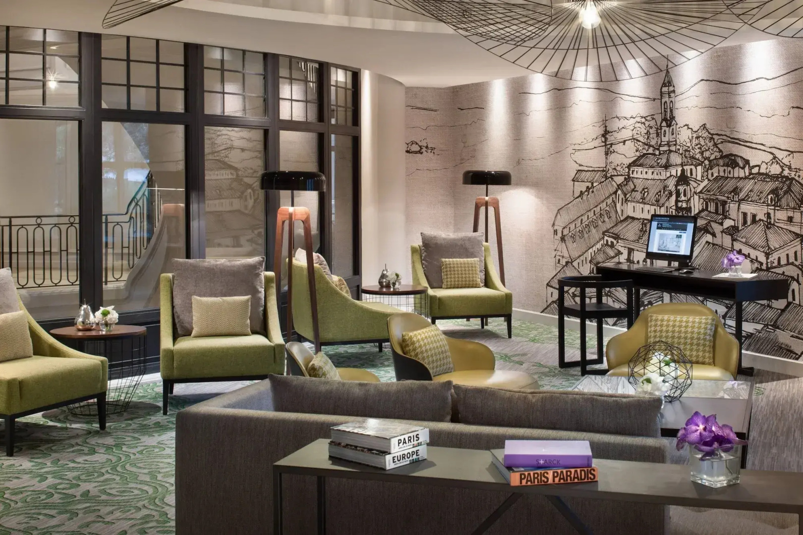 Photo - Renaissance Paris La Defense Hotel