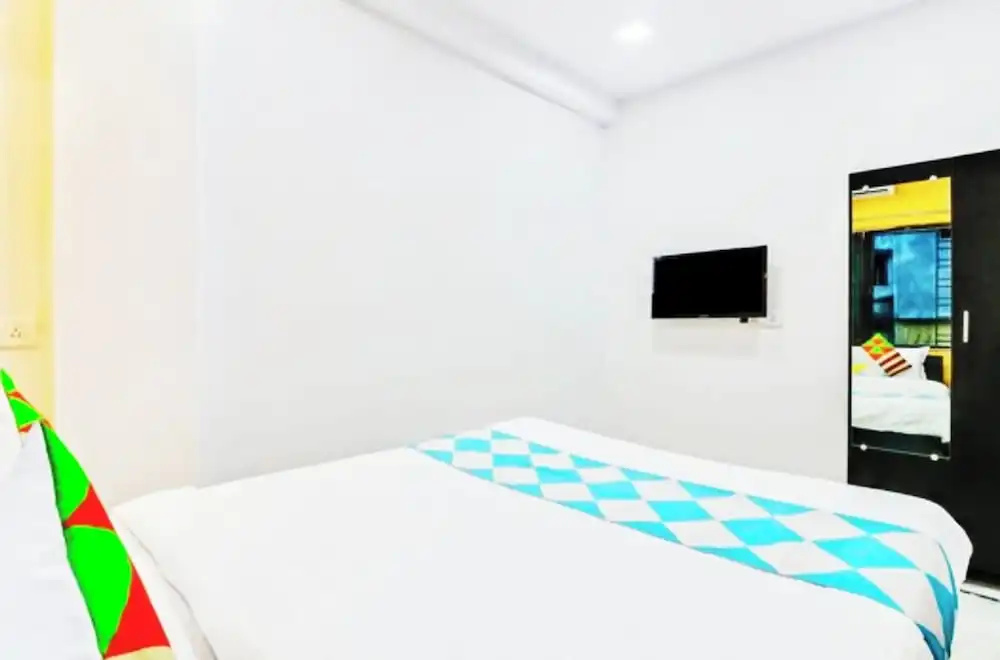 Hotel M M Homestay Howrah