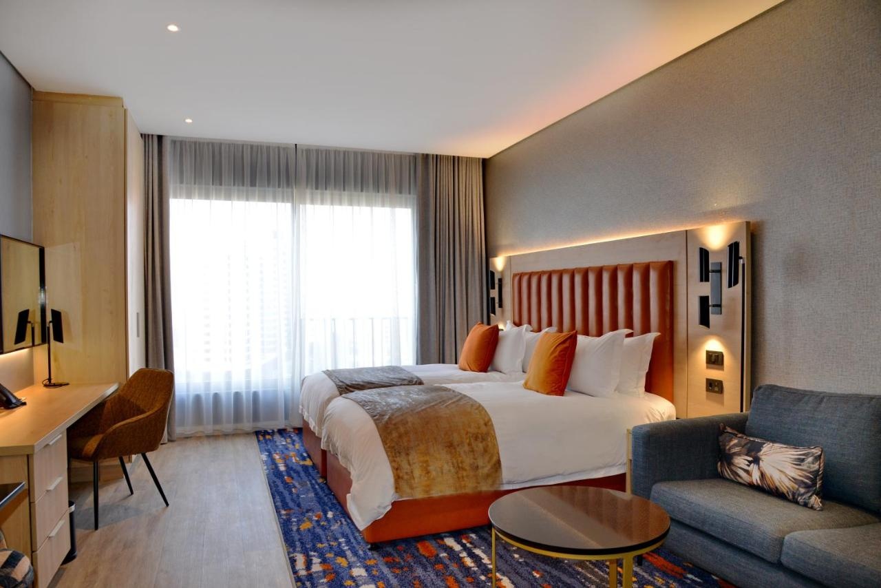 Photo - @Sandton Hotel