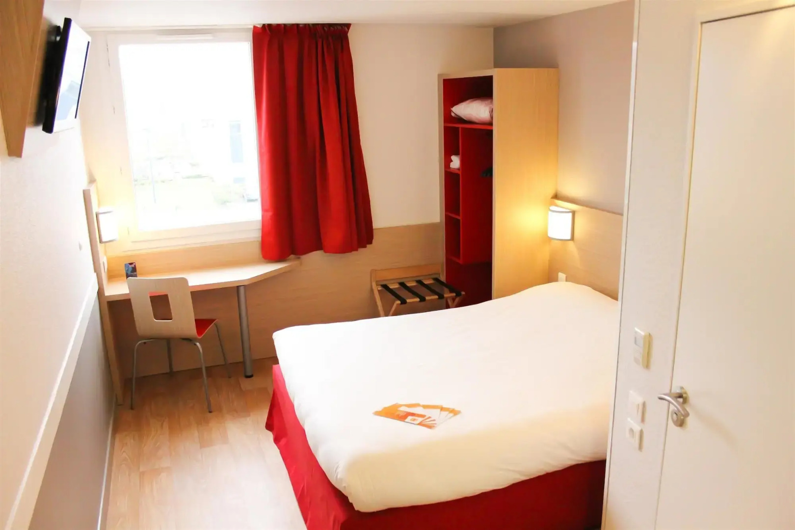 Photo - B&B HOTEL Lyon Aéroport Saint-Quentin-Fallavier