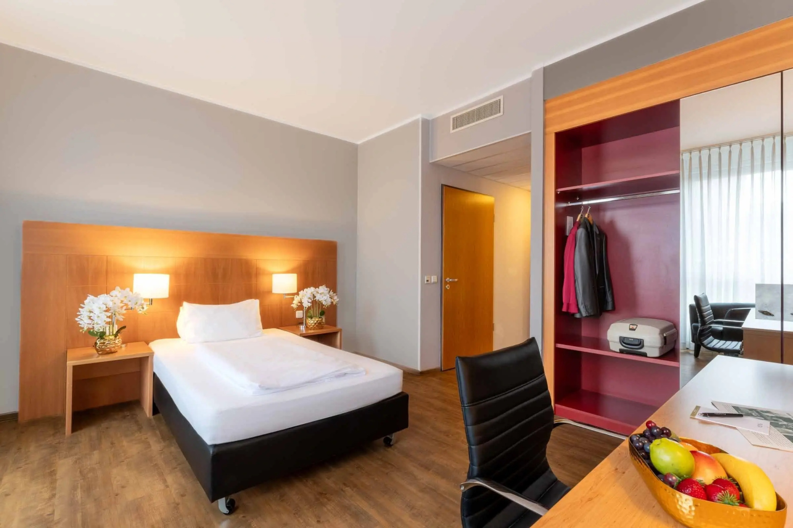 Foto - Plaza Premium Koln