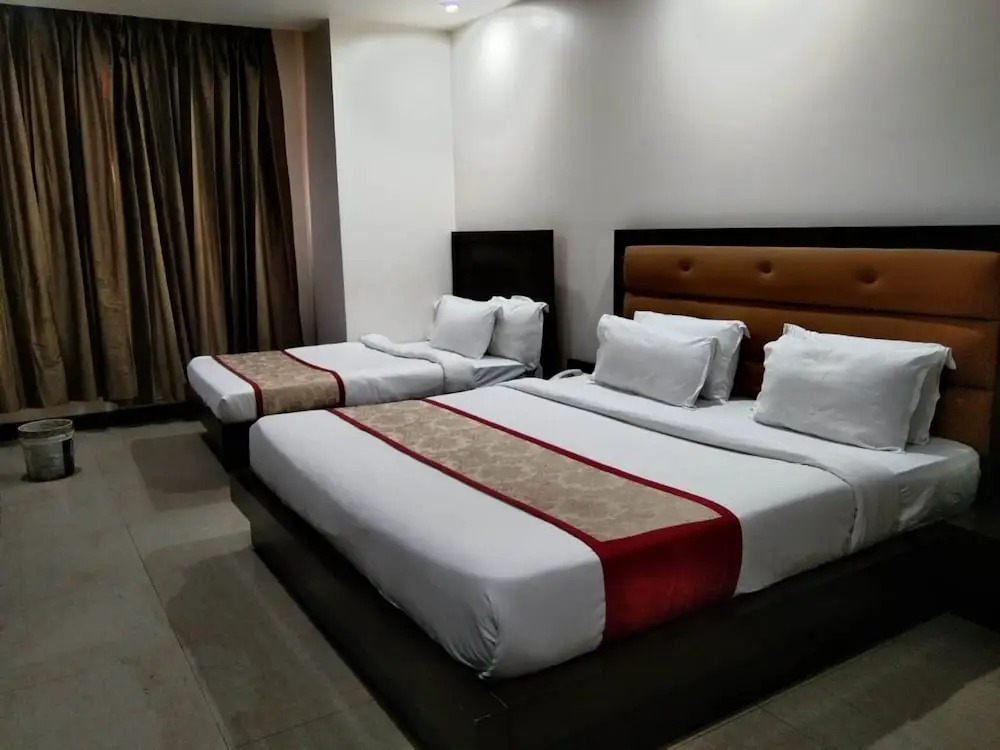 Foto - Hotel Ambrosia by Zenith - A-217, Road No 6, Block RZ, Mahipalpur