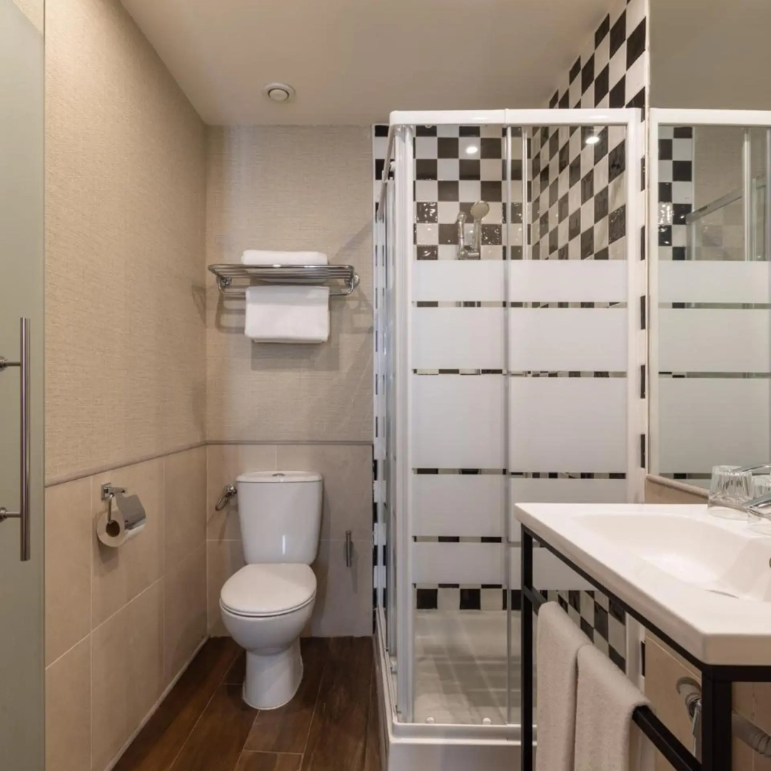 Photo - Hotel Avenida Gran Via