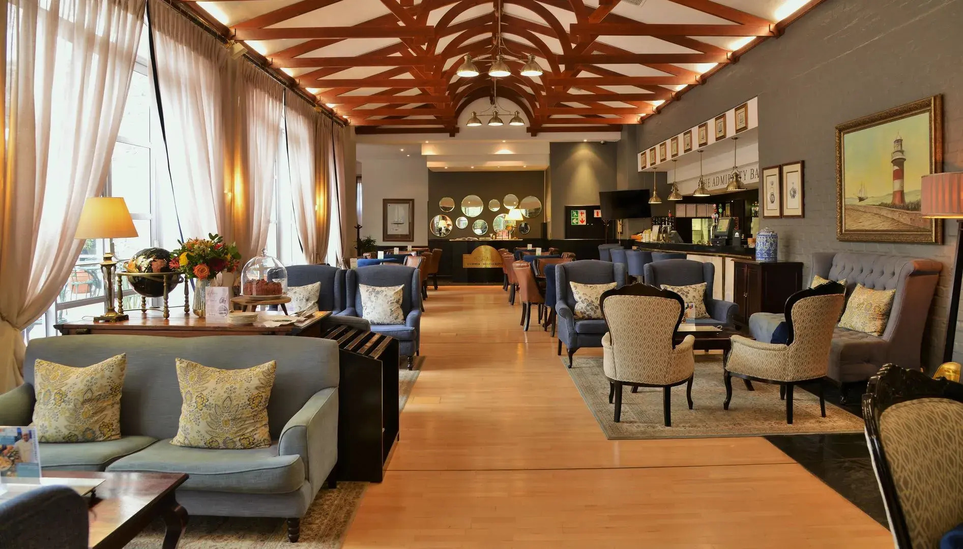 Photo - The Commodore Hotel