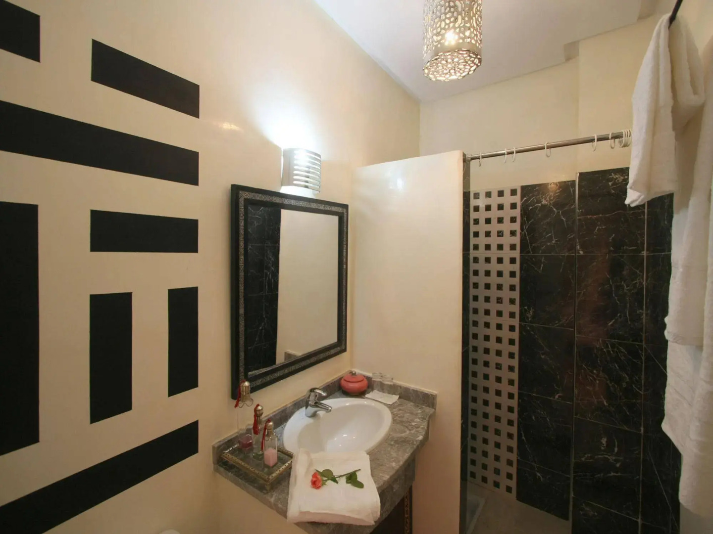 Foto - Riad De La Semaine