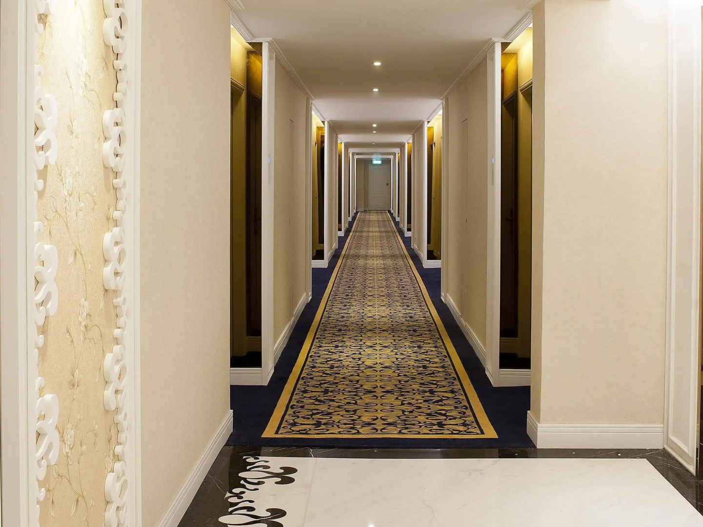 Foto - Emperor Hotel