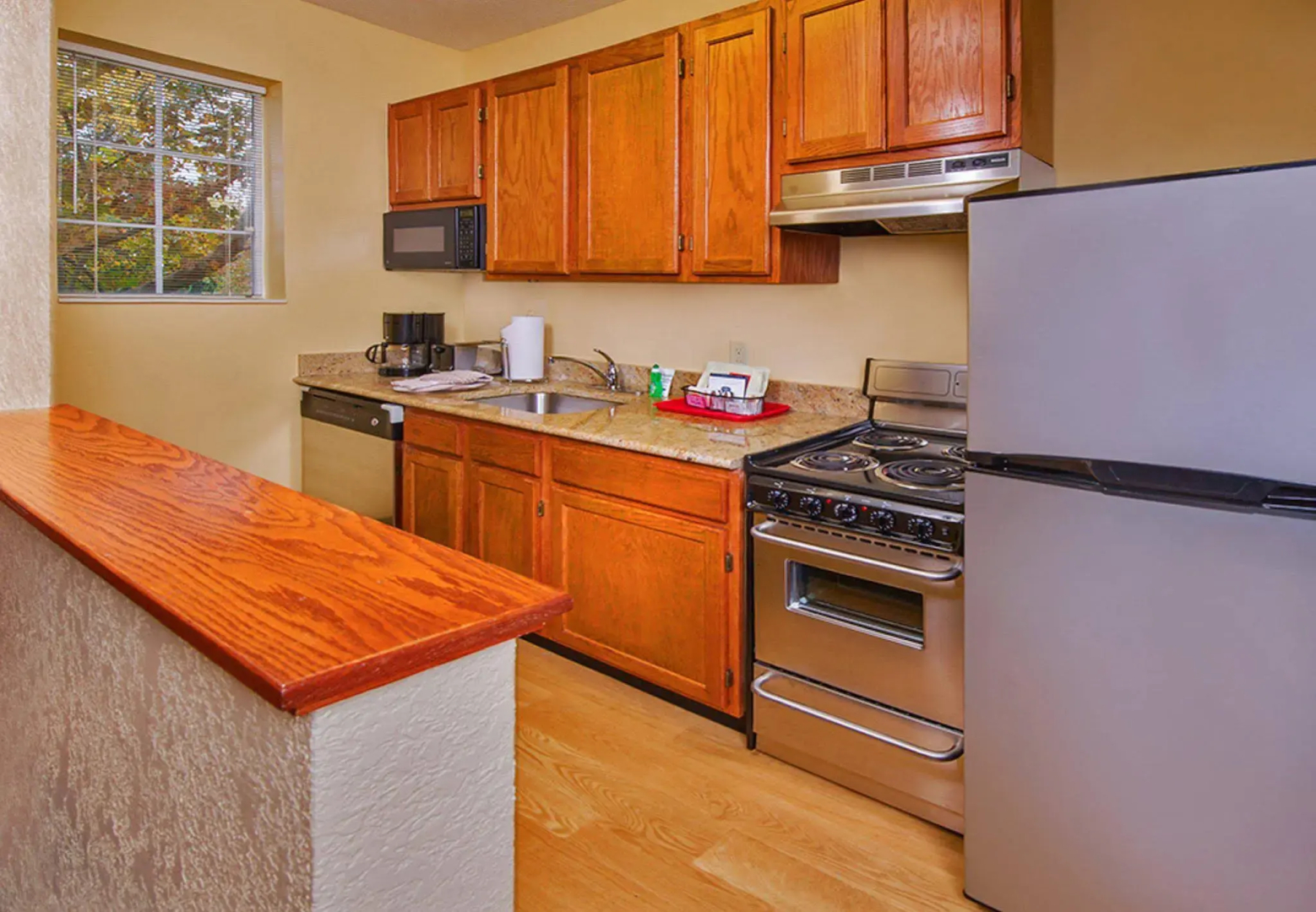 Photo - Sonesta Simply Suites Falls Church