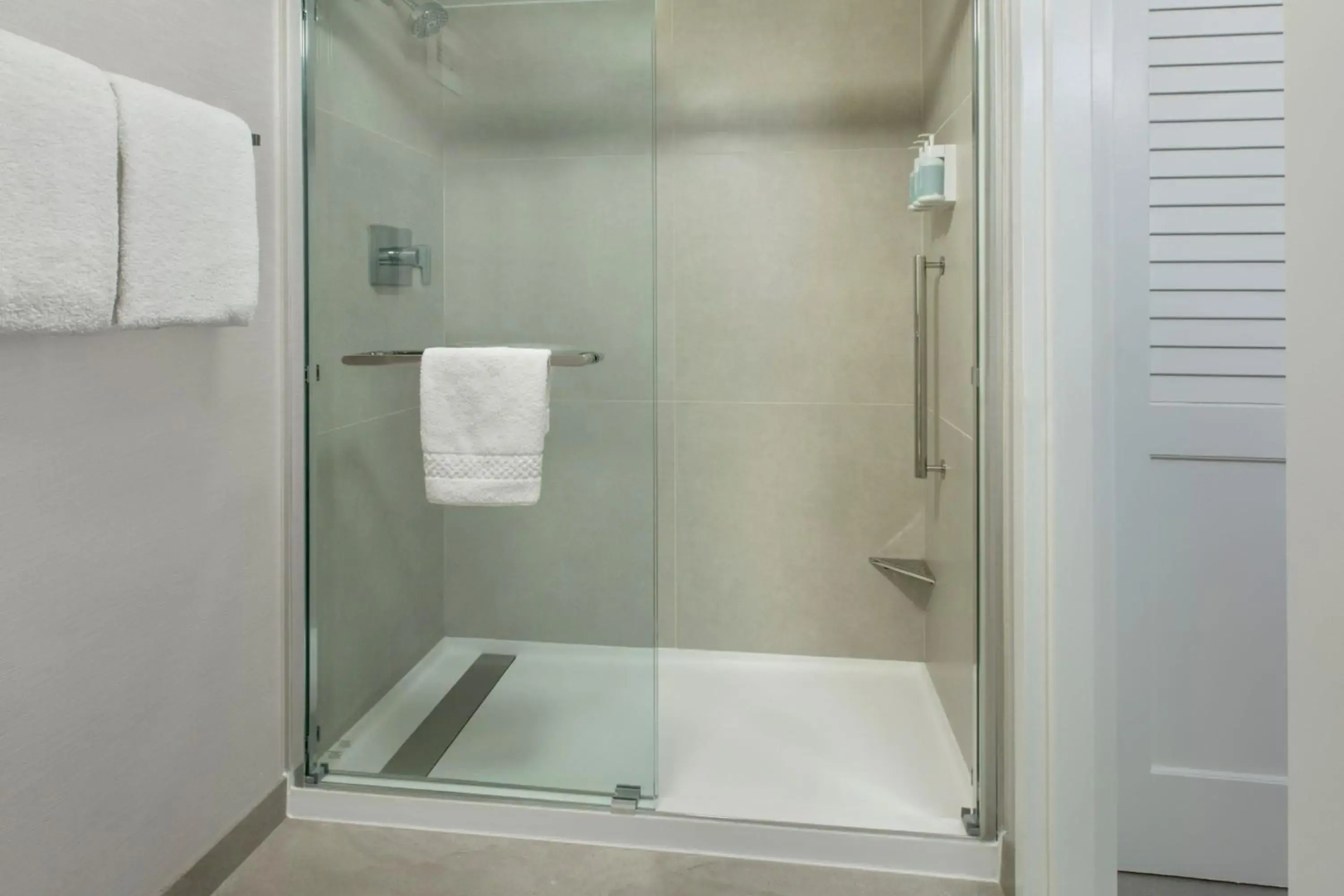 Foto - Courtyard by Marriott Tarrytown Westchester County
