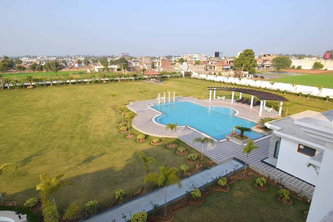 Foto - Umaid Farm Resort - A Legacy Vintage Stay in Jaipur