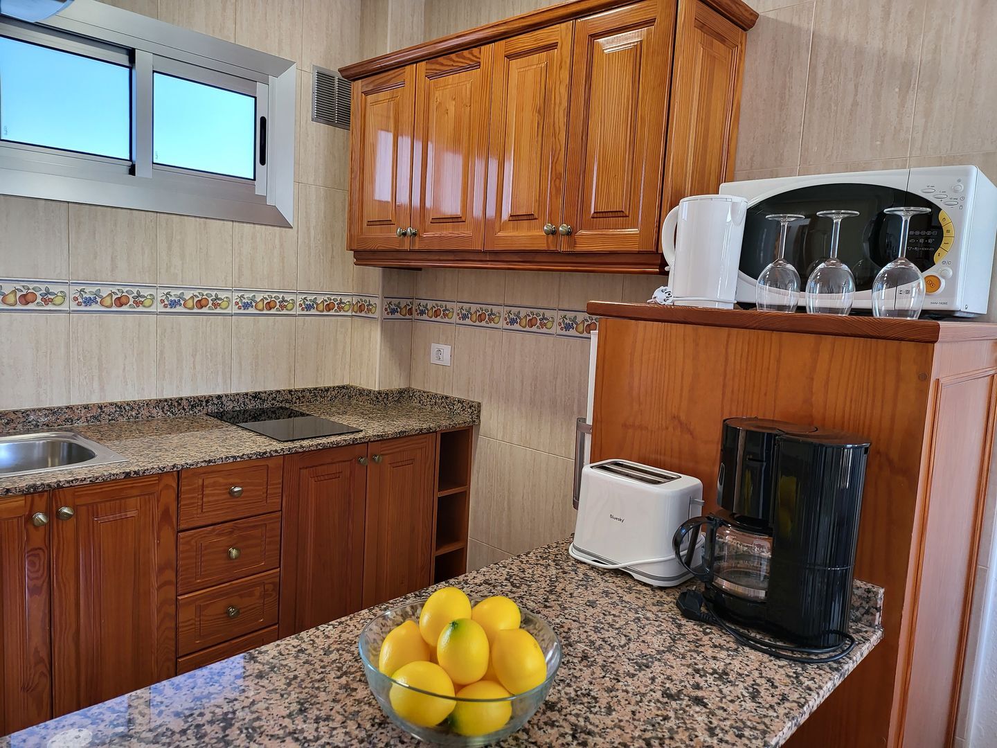 Photo - Las Camelias Apartments